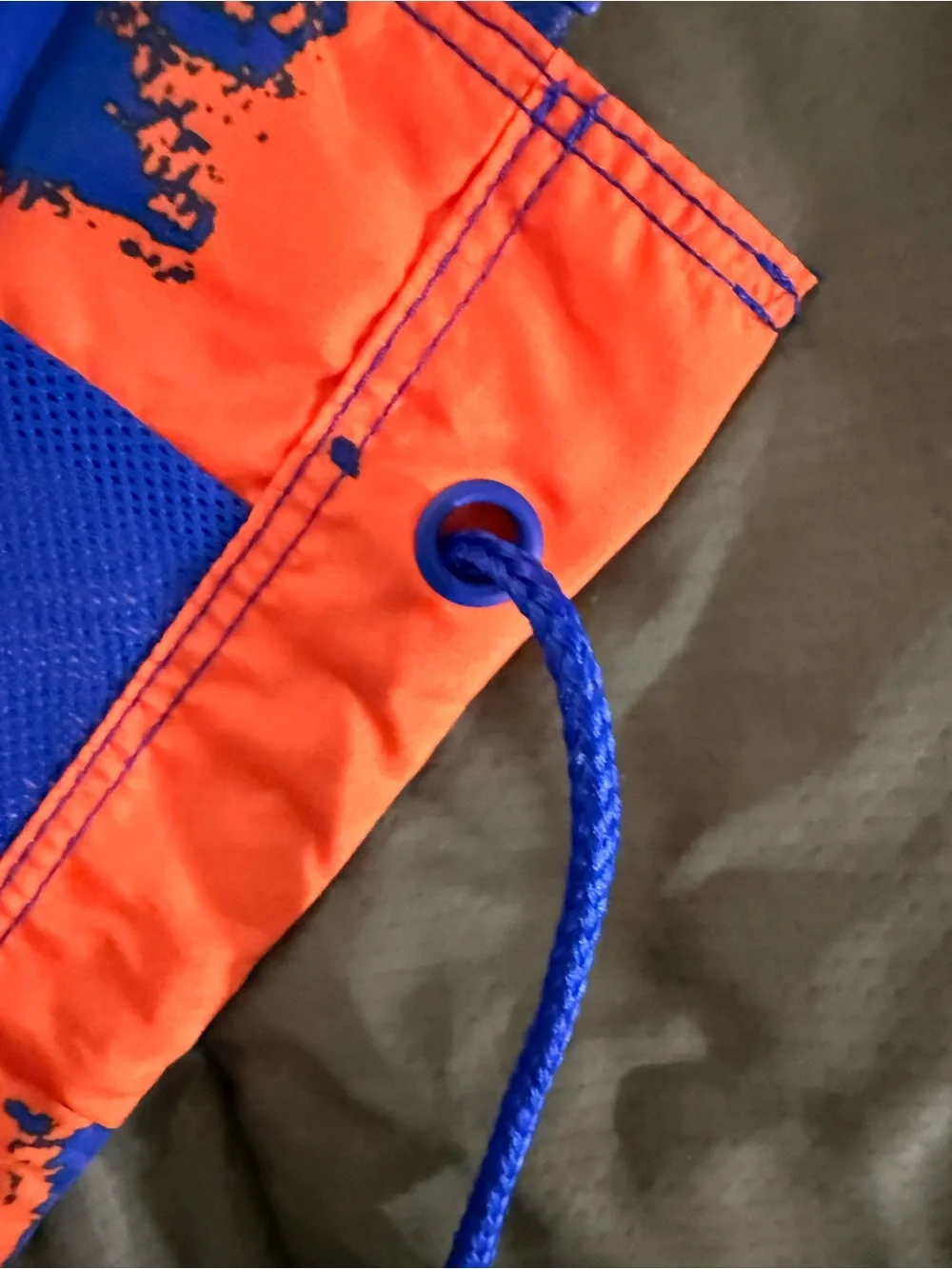 Nike x NBA NYK Men's Hooded Windbreaker with Mesh Liner